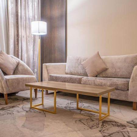 Grand Millennium Al Seef Basra エクステリア 写真