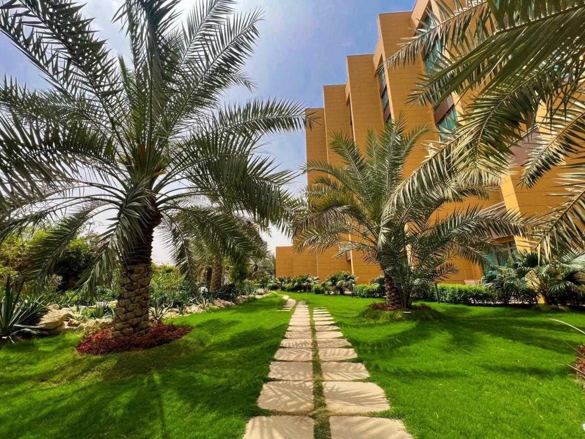 Grand Millennium Al Seef Basra エクステリア 写真
