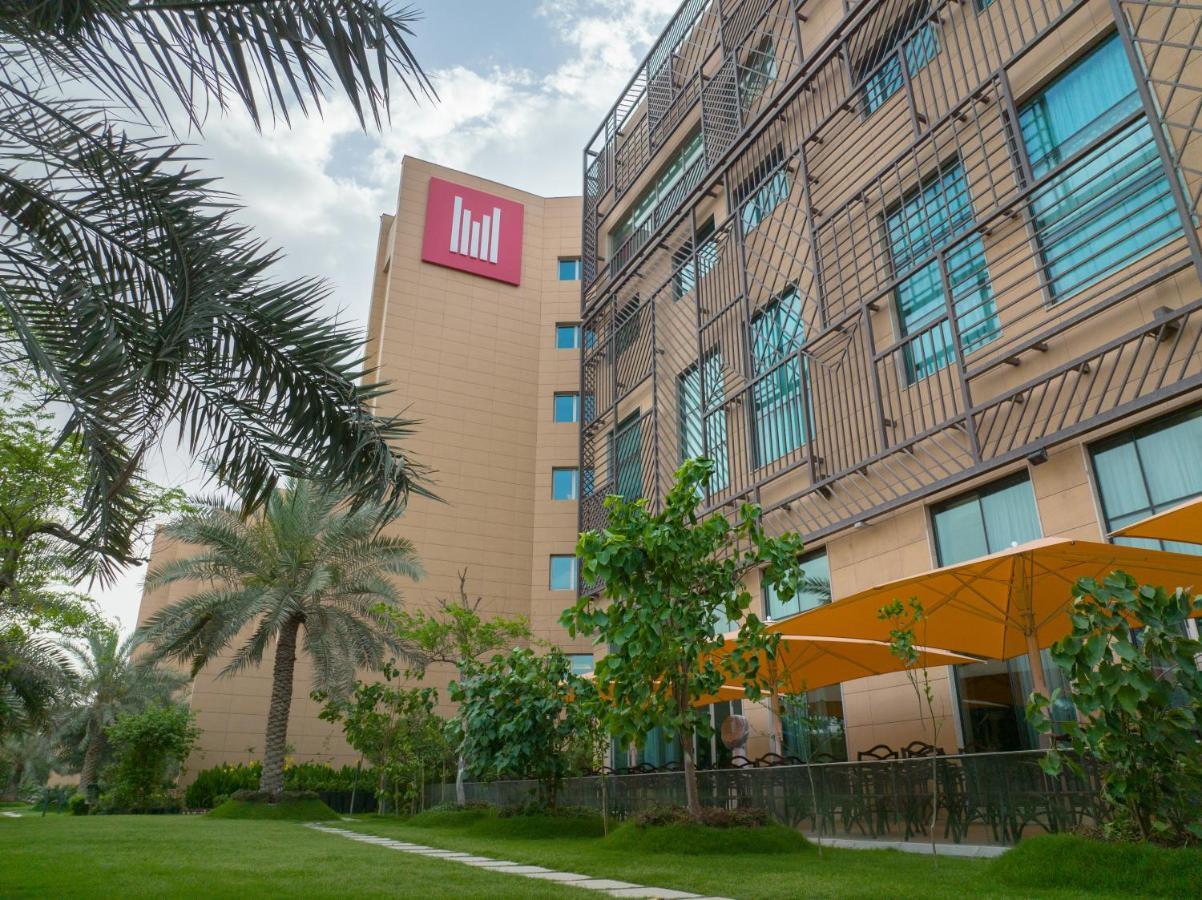 Grand Millennium Al Seef Basra エクステリア 写真