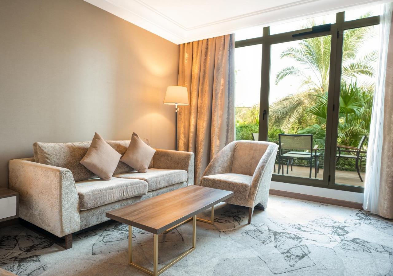 Grand Millennium Al Seef Basra エクステリア 写真