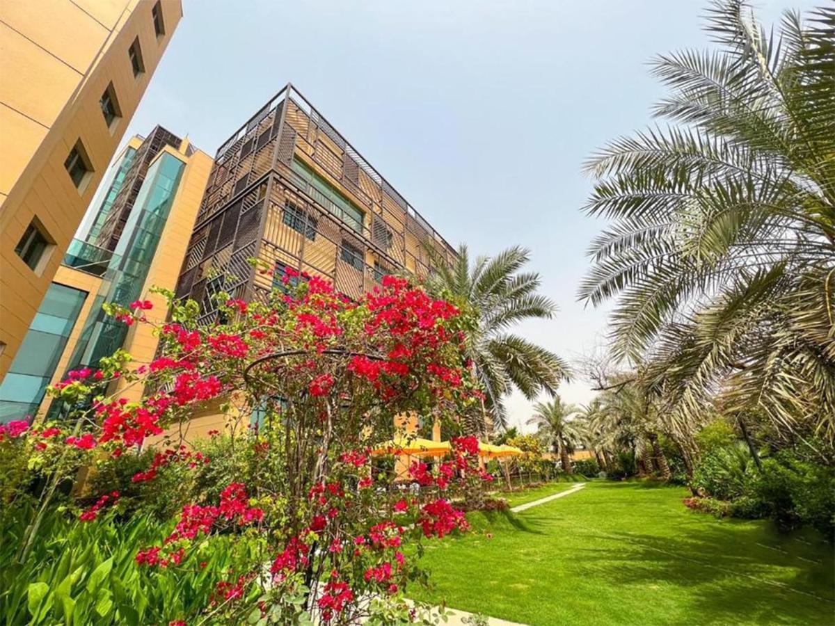 Grand Millennium Al Seef Basra エクステリア 写真