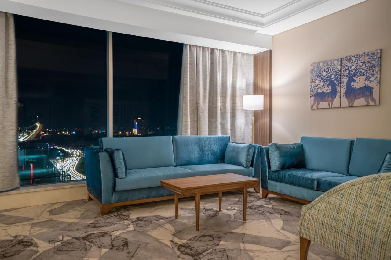 Grand Millennium Al Seef Basra エクステリア 写真