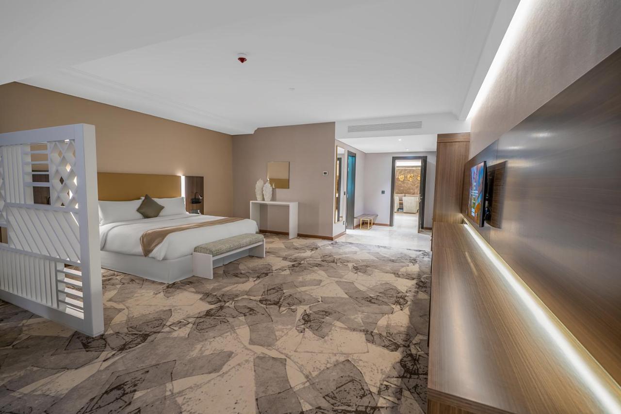 Grand Millennium Al Seef Basra エクステリア 写真