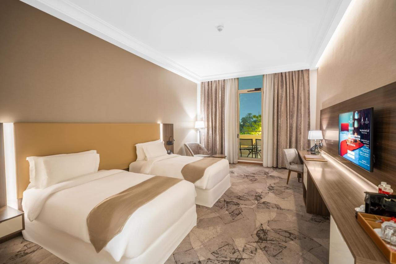 Grand Millennium Al Seef Basra エクステリア 写真