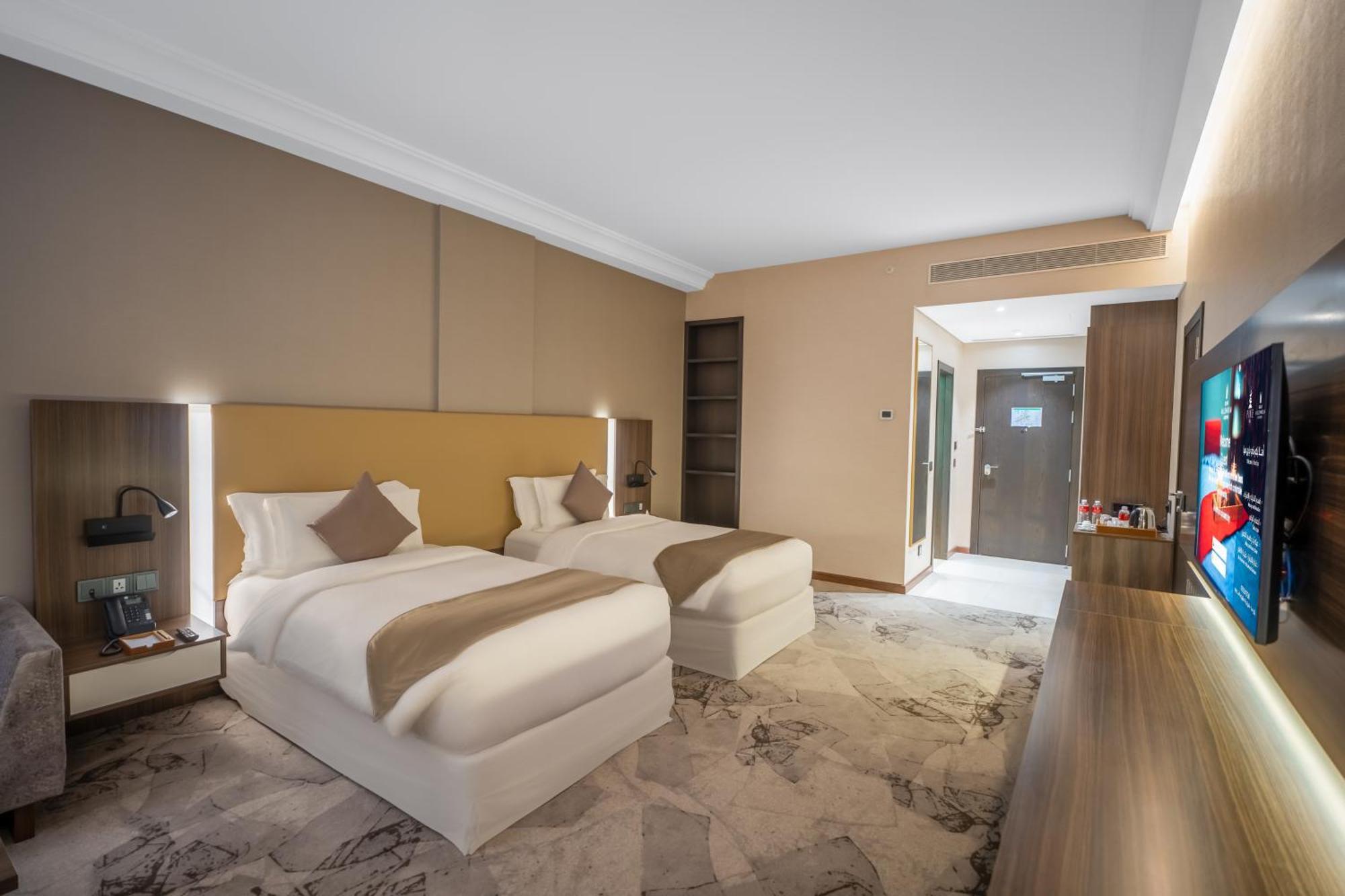 Grand Millennium Al Seef Basra エクステリア 写真